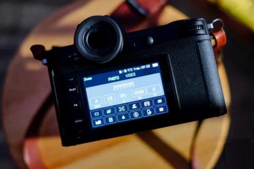 Do You Still Hate Cameras with Electronic Viewfinders? Try This