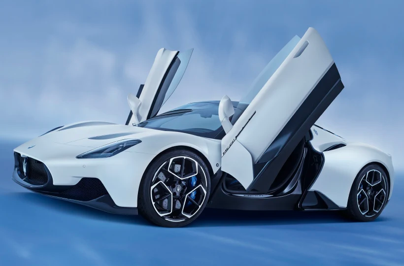 Maserati MC20