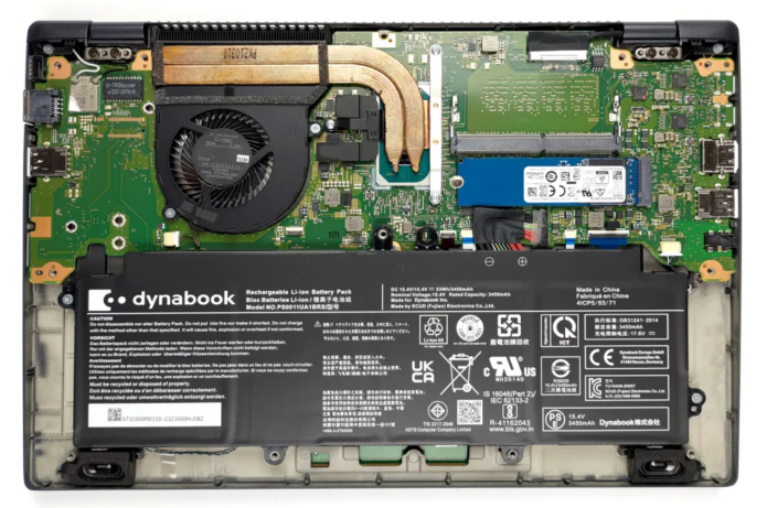 Inside Dynabook Portege X30L-J