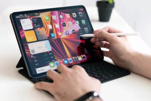 Future iPad Pro tablet to adopt landscape mode as design default according to Apple analyst