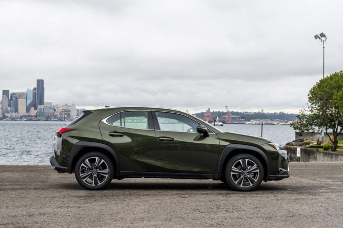 Lexus UX 2022