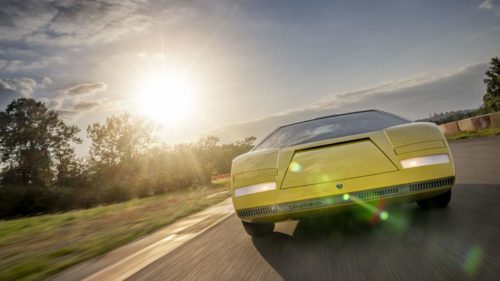 Reconstructed 1971 Lamborghini Countach LP 500 is an incredible project