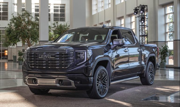 2022 GMC Sierra 1500 Gets Fresh Styling, Enhanced Tech, and a Truly ...