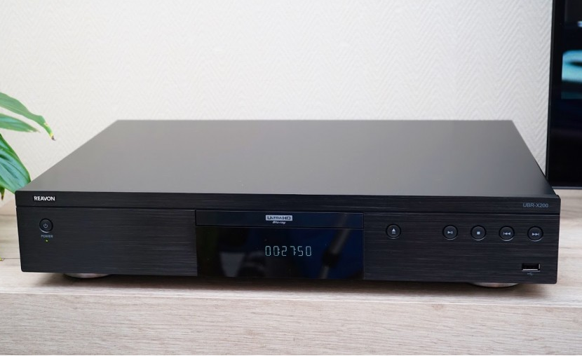 Reavon UBR-X100 4K Ultra HD Blu-ray Player Review - GearOpen.com