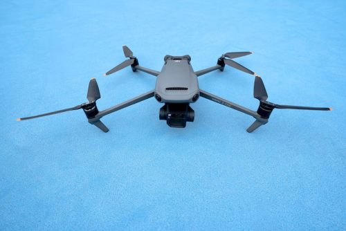 Review: DJI’s Mavic 3 and Mavic 3 Cine drone are pricey prosumer drones that fall slightly short