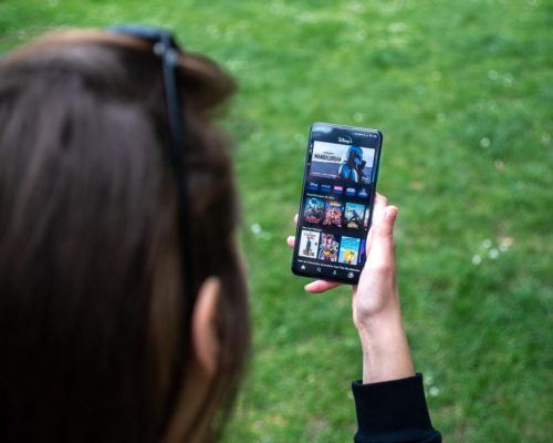 5 Best Smartphone TV apps for Watching Television on the Go