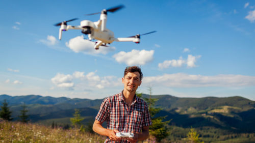 5 Useful Apps Every Drone Owner Should Check Out