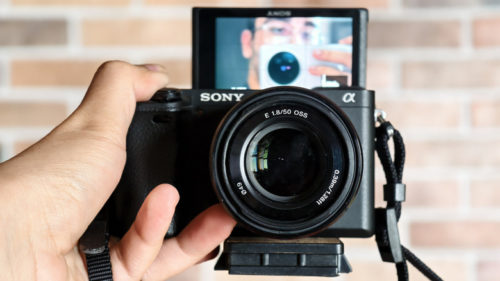 6 Best Digital Cameras That Come With A Flip Screen