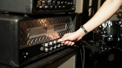 Tube Vs Solid State: Everything You Need To Know About Guitar Amps