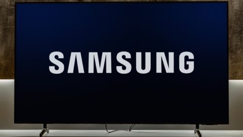 Why Your Samsung TV Randomly Turns On (And How To Fix It)