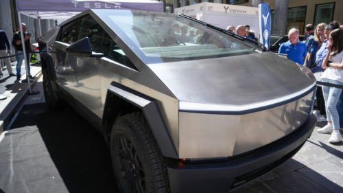 Cybertruck All-Wheel Drive Vs. Cyberbeast: What’s The Difference?