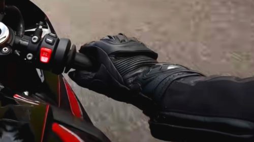 Why Every Motorcycle Rider Should Master The ‘Screwdriver Grip’