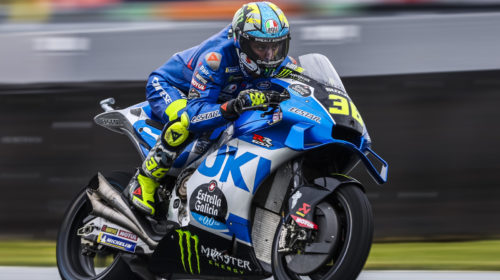 What Is A Crotch Rocket Motorcycle? (And Does It Differ From A Cruiser?)