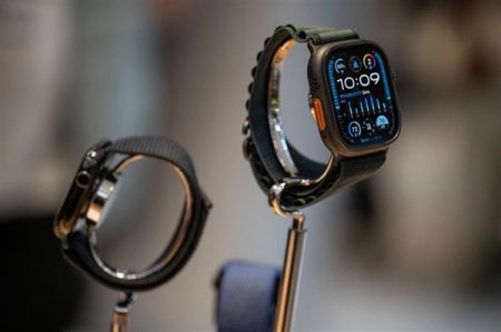 Apple will introduce three new Apple Watch models: satellite connectivity and blood pressure monitoring