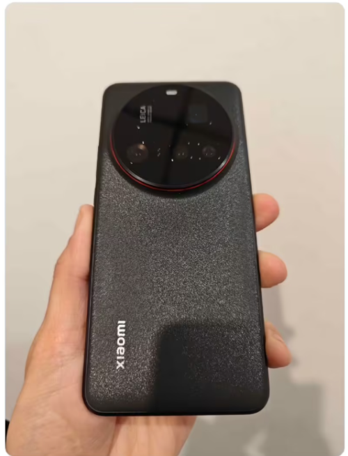 Lei Jun First Exposed Xiaomi 15 Ultra Shooting Proof