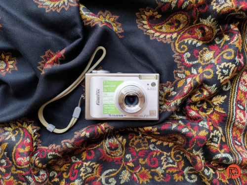 Fujifilm FinePix F10 Review: What Gen Z Is Missing Out On