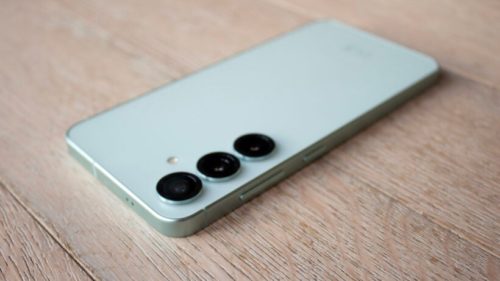 Samsung Galaxy S25 Review: A little pocket rocket