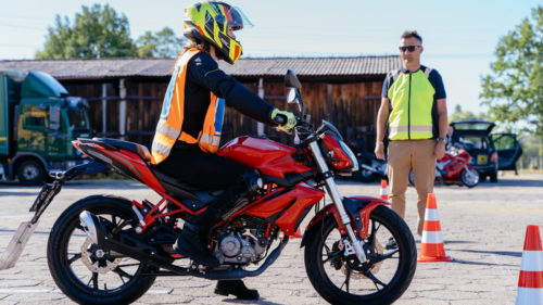 Motorcycle Classes: What To Consider Before Signing Up For Riding Lessons
