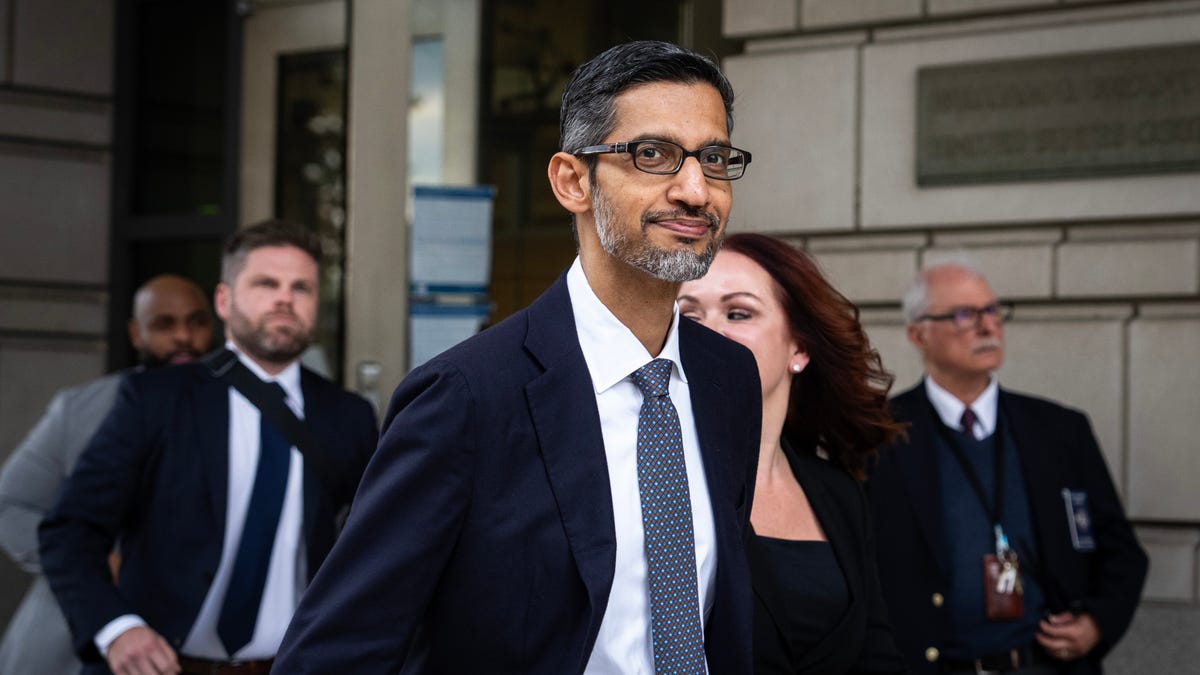 6 ways Silicon Valley is getting close with the Pentagon