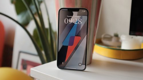 Apple iPhone 16e Review