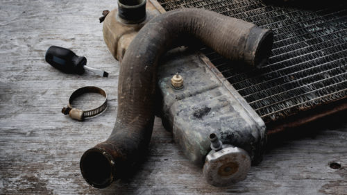 5 Signs It’s Time To Replace An Engine’s Radiator Hoses