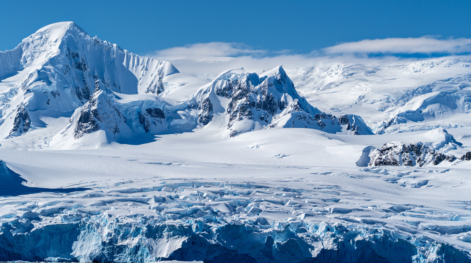 A New Antarctica Map Reveals What May Actually Be Under The Ice – Here’s The Unexpected Tech Behind It