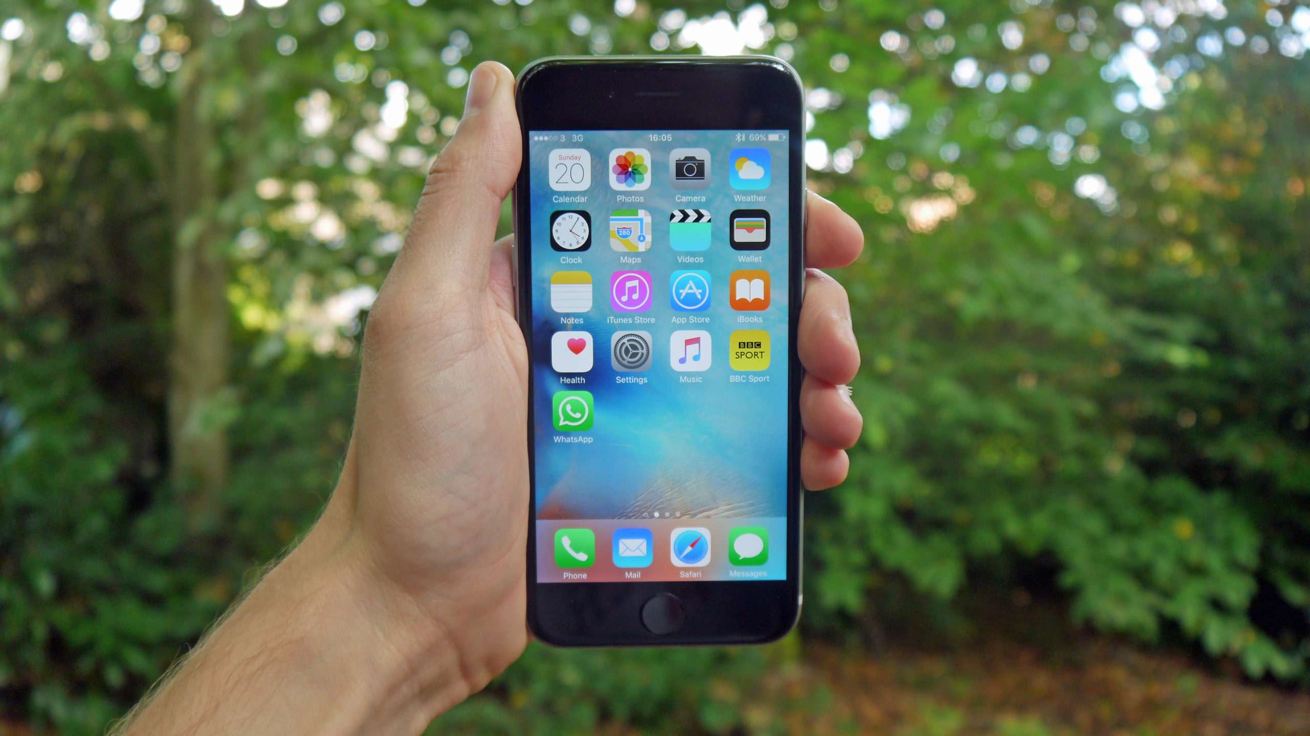 Farewell, iPhone 6S – Apple marks classic phone as ‘vintage’ alongside this Mac mini