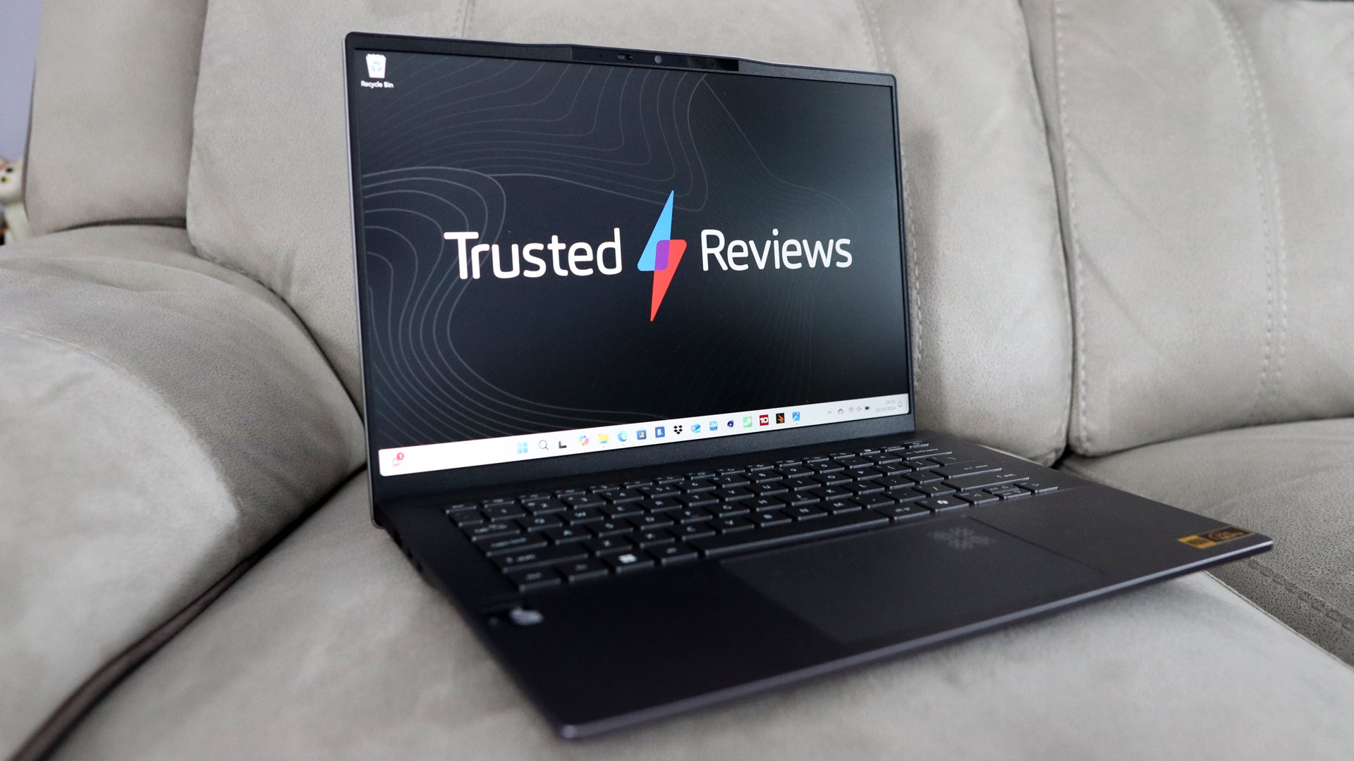 Acer Swift 14 AI Review