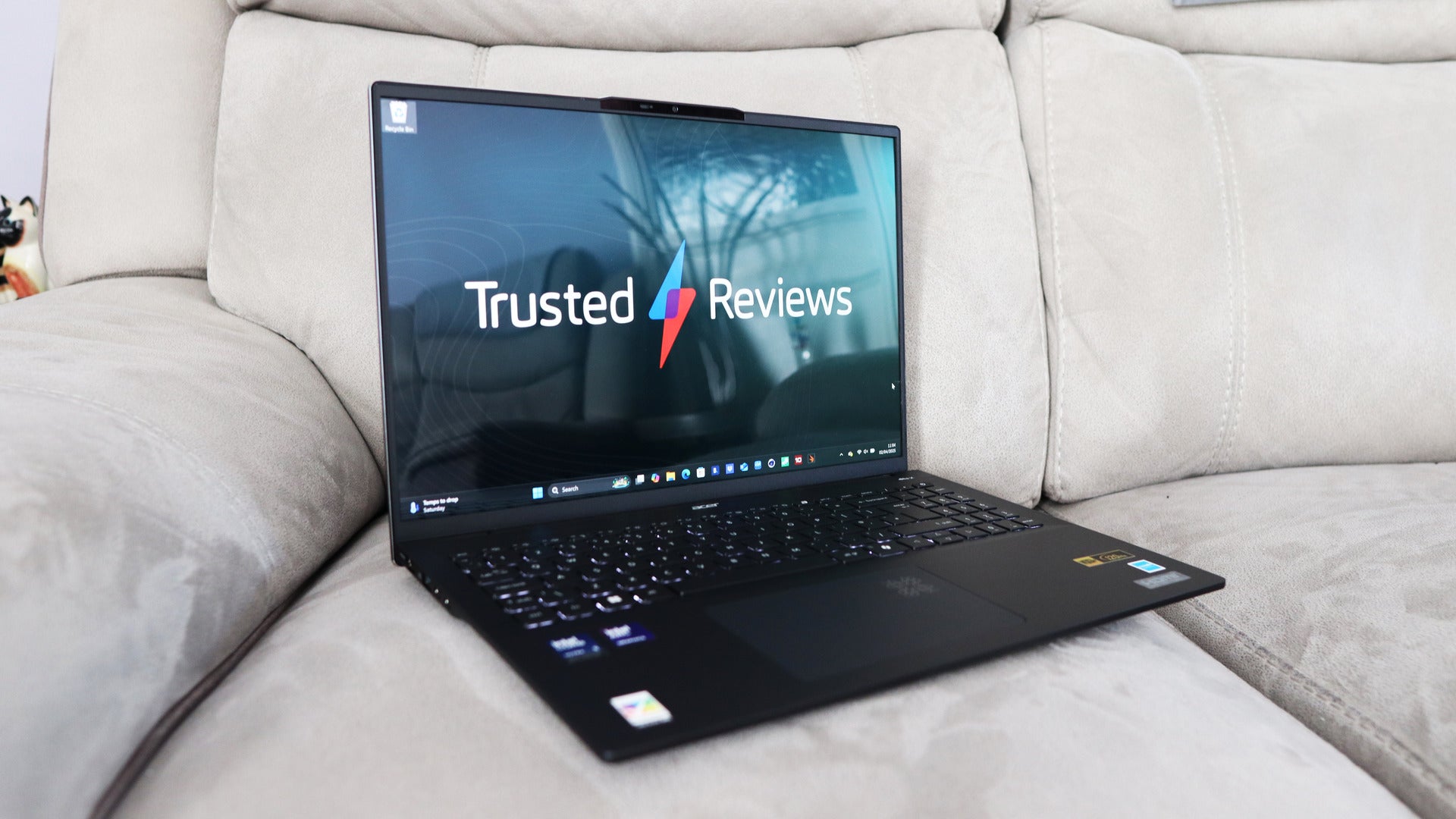 Acer Swift 16 AI Review
