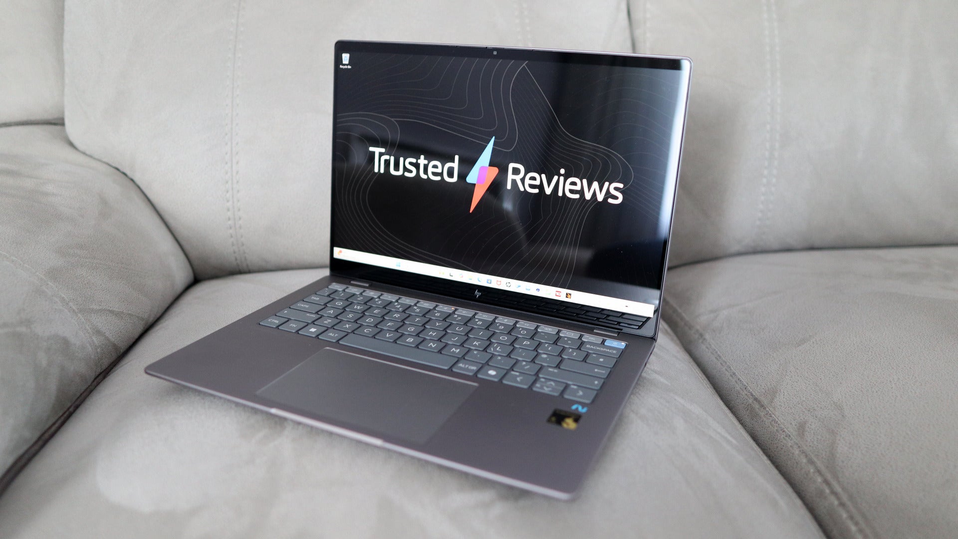 HP Omnibook X 14 Review