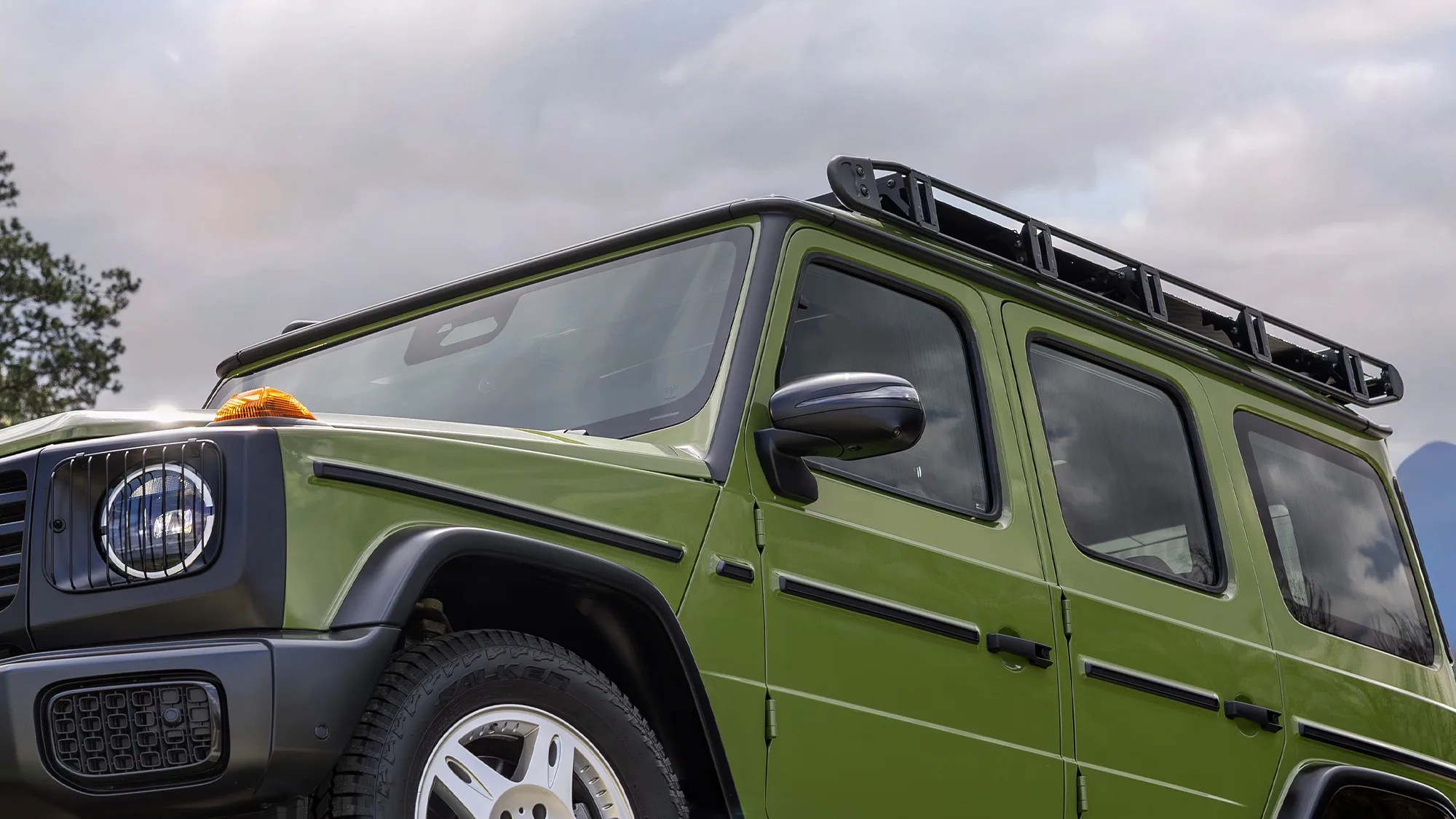 One of the Best ’80s SUVs Is Getting a Glorious Reissue That Oozes Old-School Aura
