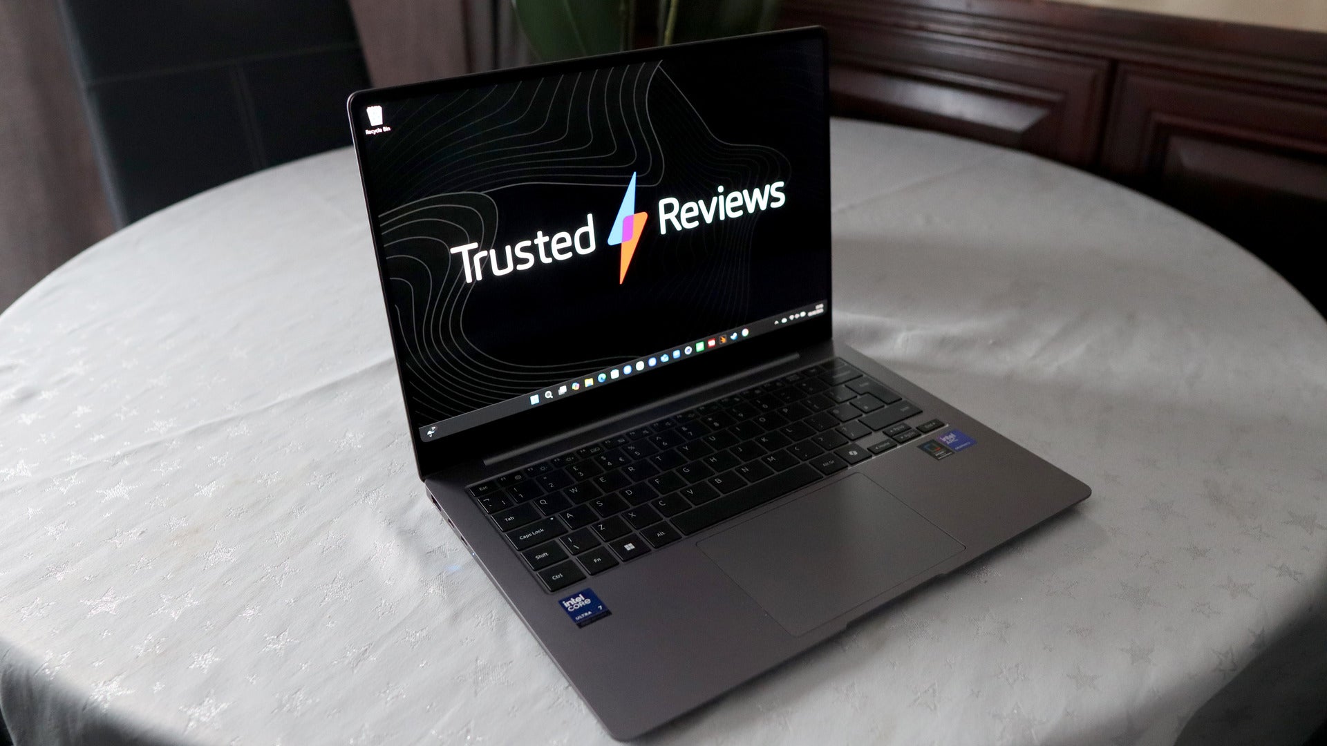 Samsung Galaxy Book 5 Pro Review