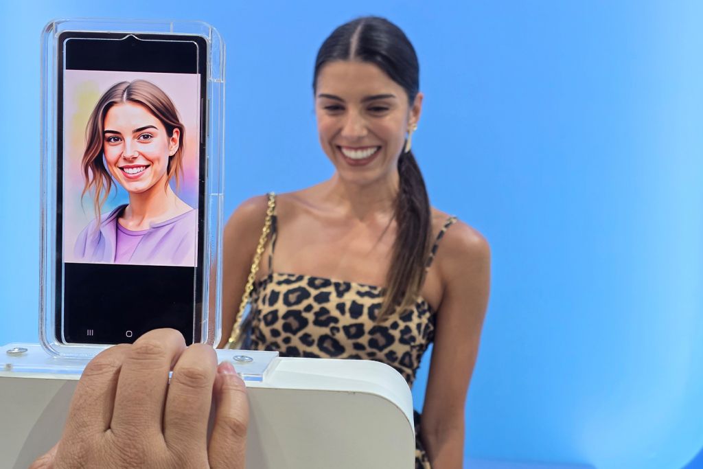 Samsung One UI: A Deep Dive Into Its Features and Updates