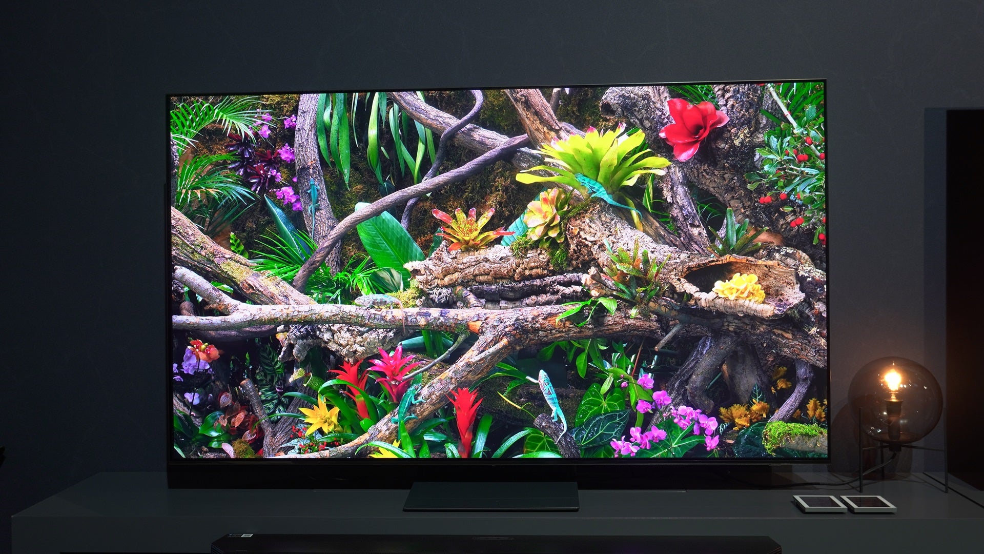 Samsung S90F (QE65S90F) OLED TV Review: Seriously impressive