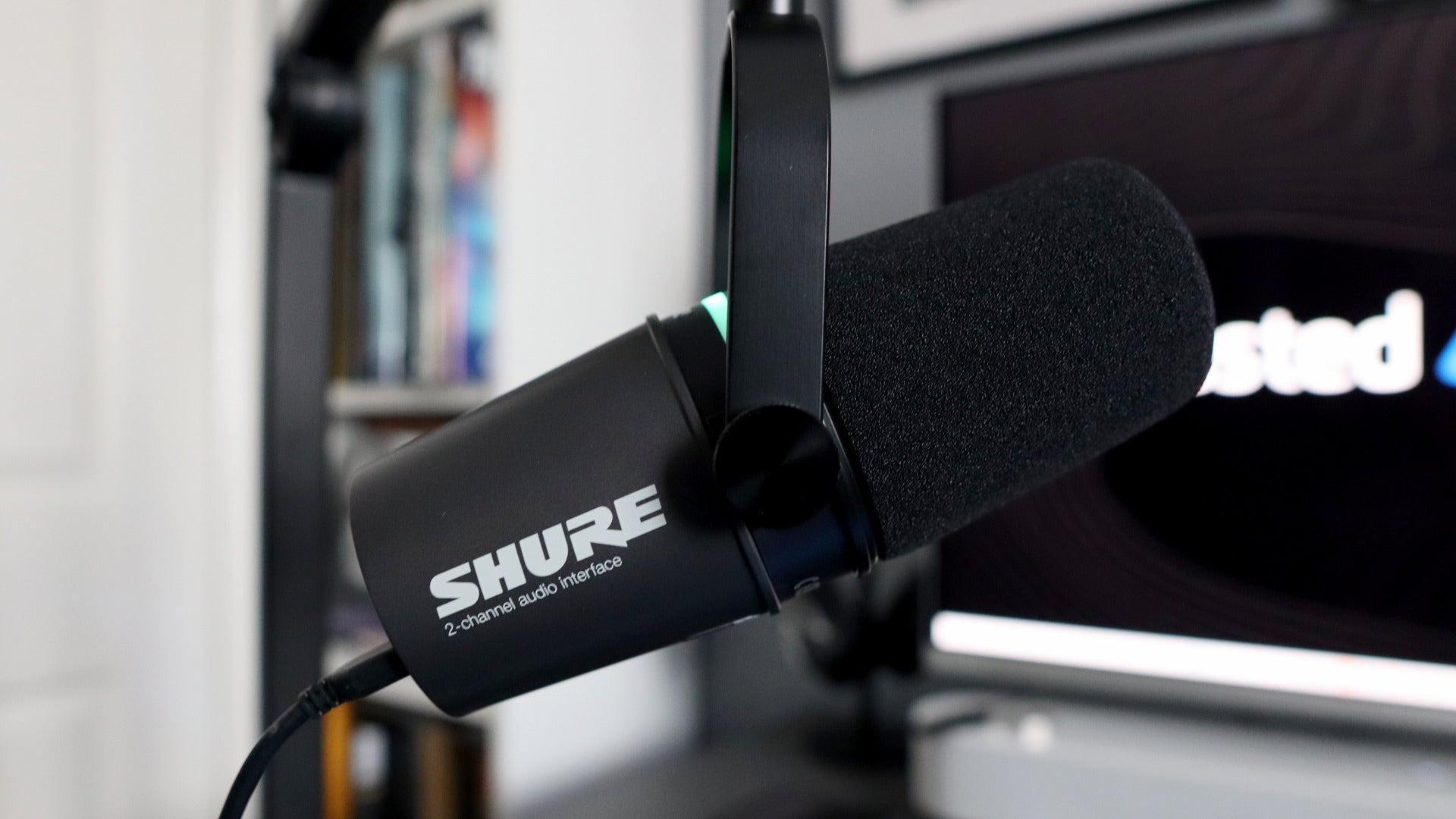 Shure MV7i