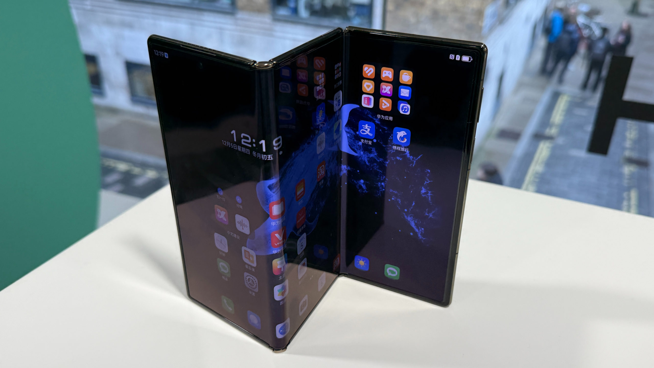 New Samsung tri-fold leak gives us another hint about how big the ‘G Fold’ phone might be
