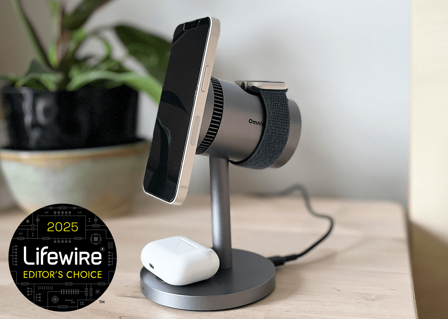 Aukey MagFusion 3-in-1 Pro Review: A Cooling Charging Companion for Apple Fans