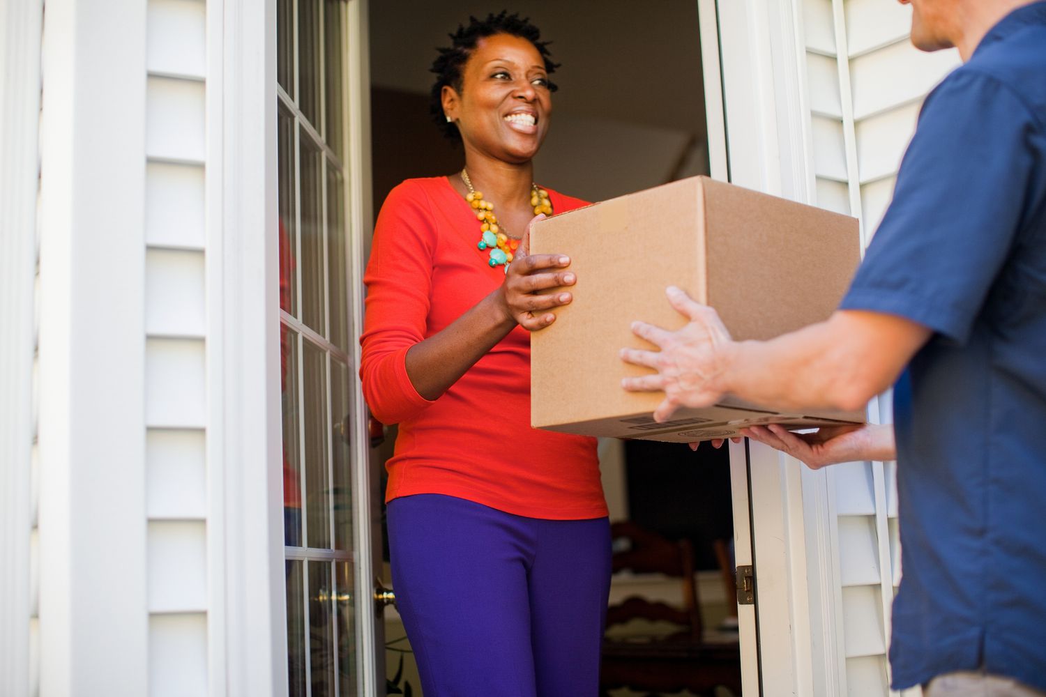 7 Clever Ways to Never Pay for Shipping Again When Shopping Online Stores