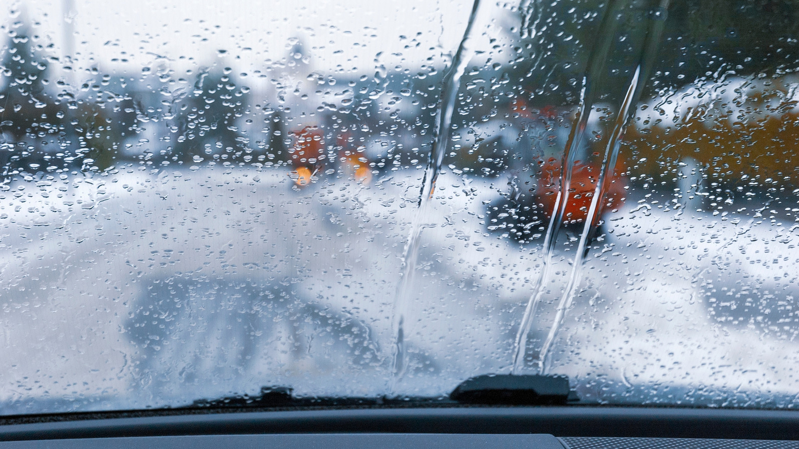 Windshield Sealant: What Kind Should You Use To Fix A Leak?