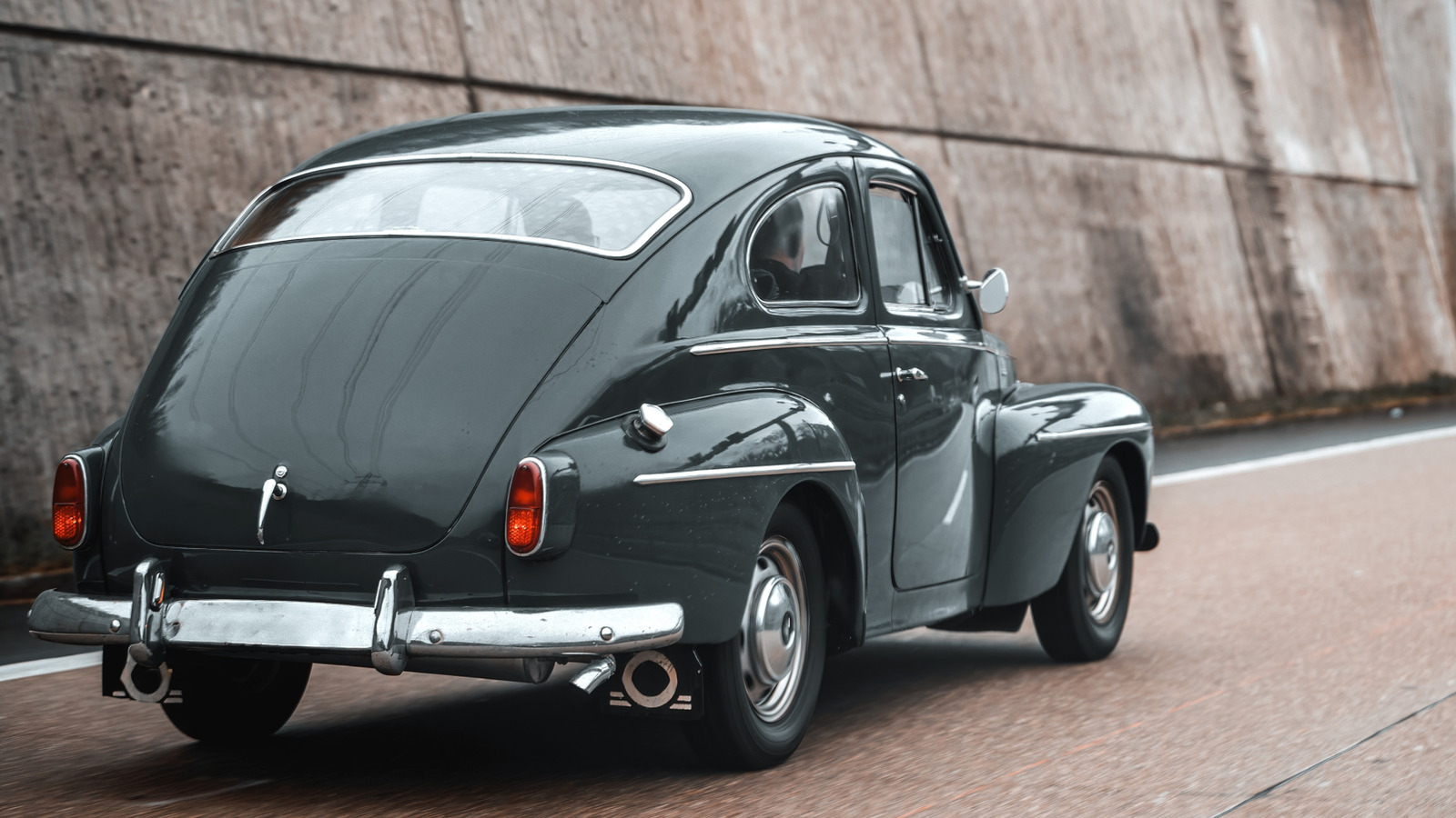 Is It Practical To Use A Classic Car As A Daily Driver?