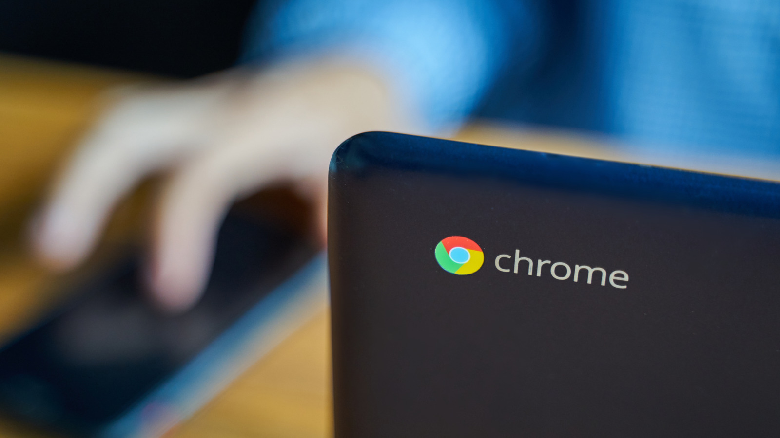 8 Handy USB Gadgets For Your Chromebook
