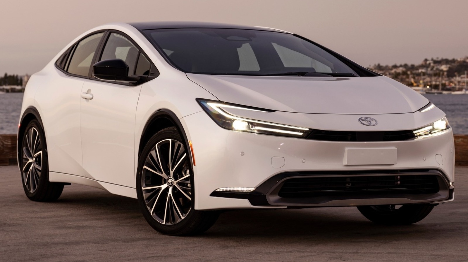Toyota Prius Vs. Prius Prime: How Do The Two Hybrids Compare?