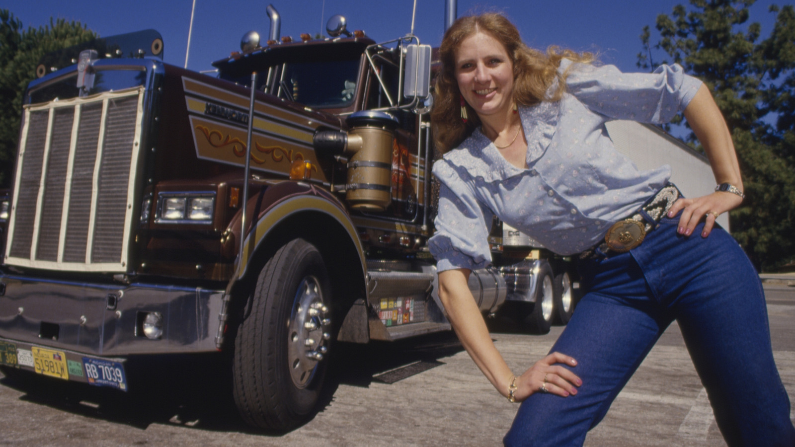 Why Do Some Semi-Trucks Have Multiple License Plates?