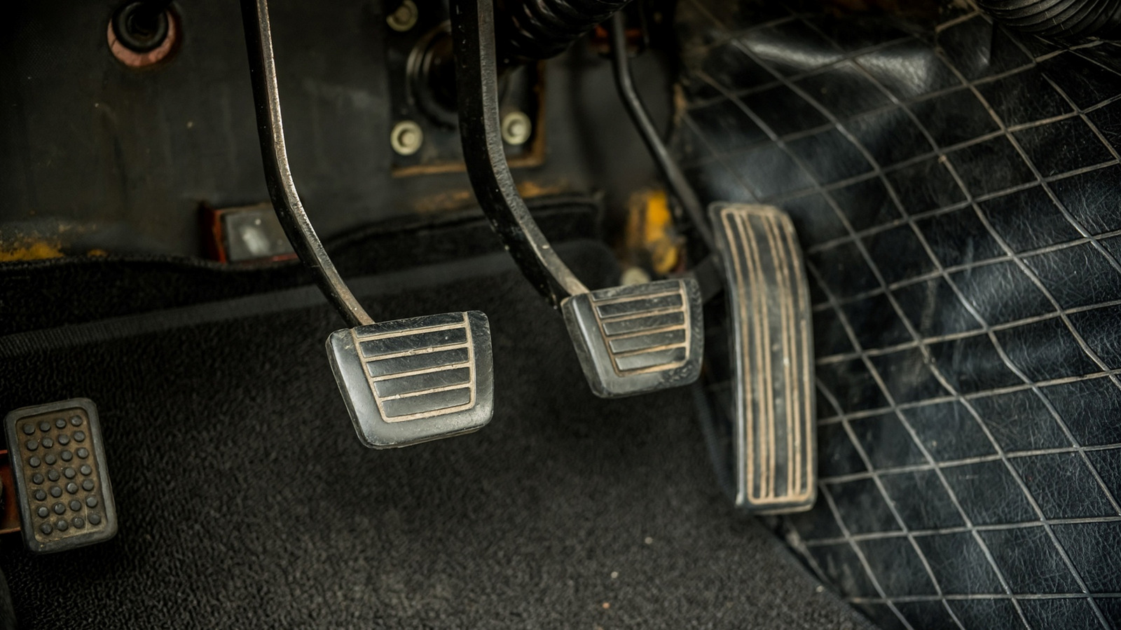 Why Do Some Old Cars Have Four Pedals? Here’s What They’re For