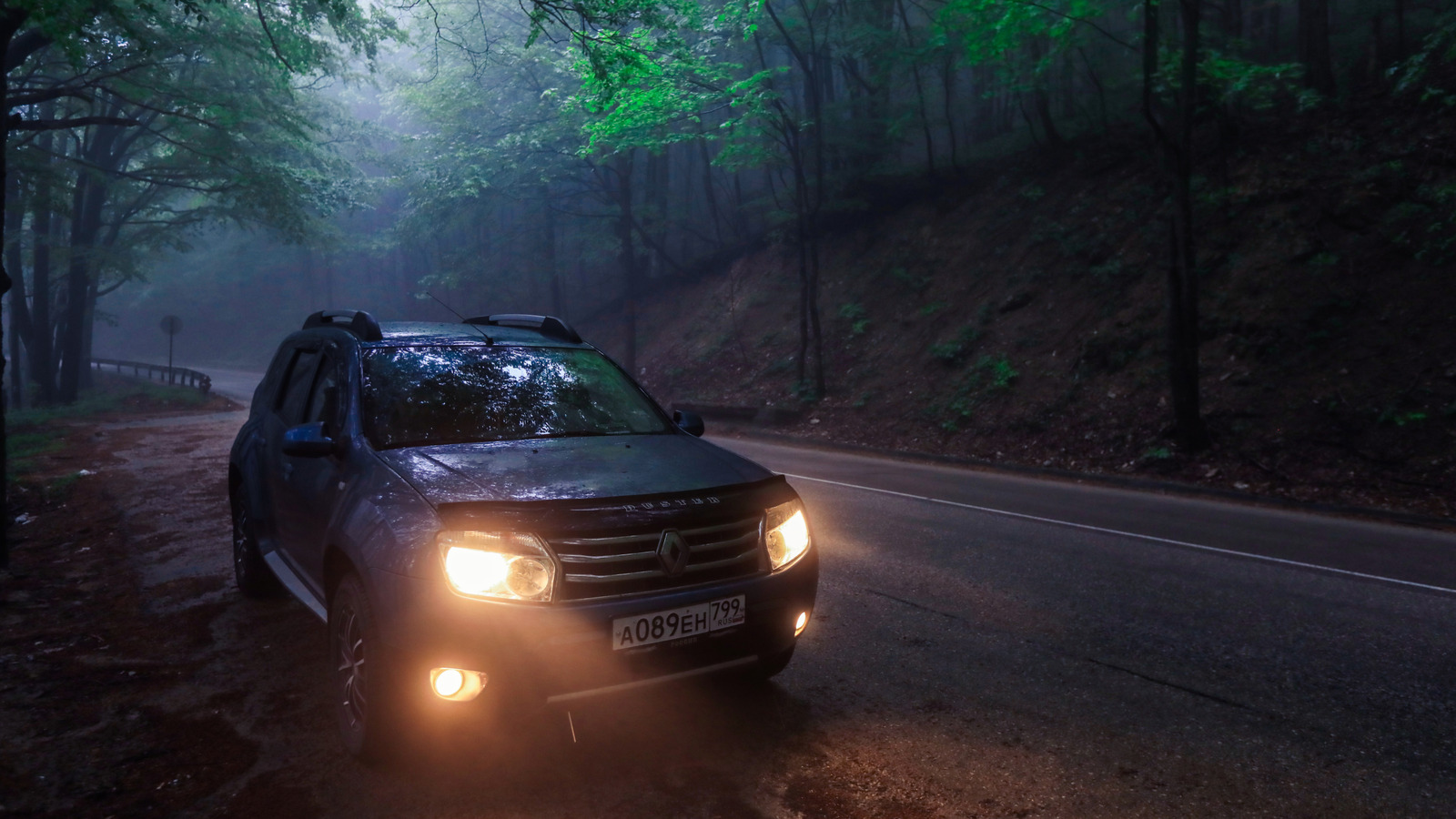 Why Don’t All New Cars Come With Fog Lights Anymore?