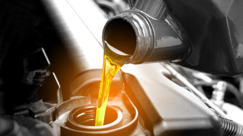 Synthetic Vs. Mineral Oil: What’s The Difference In How They Perform?