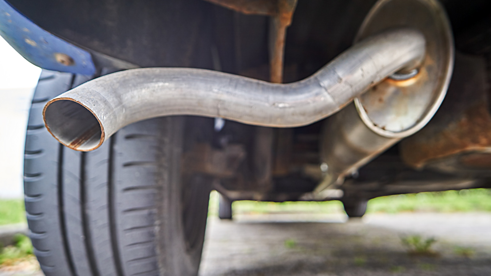 How To Check Your Vehicle For Exhaust Leaks (And What To Do If You Find One)