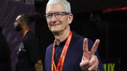 Trump says he spoke to Apple CEO Tim Cook after announcing the tariffs pause