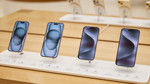 Apple adds iPhone 15 models to its official refurbished store in the US and UK, with discounts of up to $230