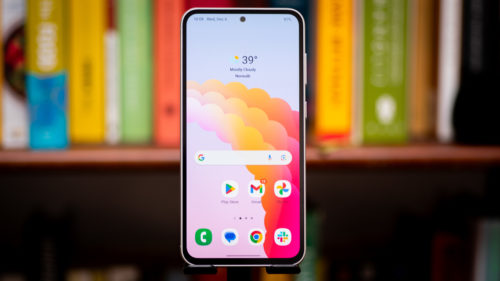Samsung’s One UI 7 update is finally coming to older Galaxy phones in the US